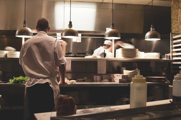 Restaurant proche de la Cascade de la vis : quelles possibilités ?